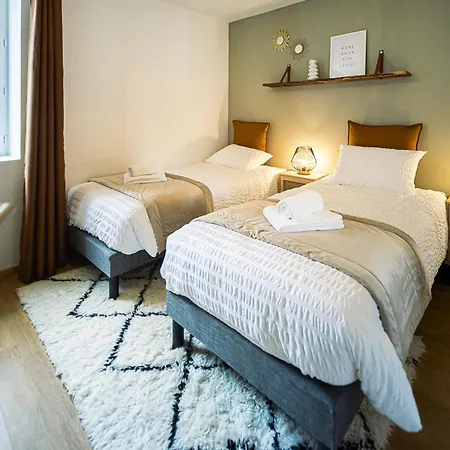 De Charme Avec Spa, Terrasse Et Grand Jardin, Au Coeur Des Vignobles Entre Moulins Et Vichy - Fr-1-489-507 Saulcet