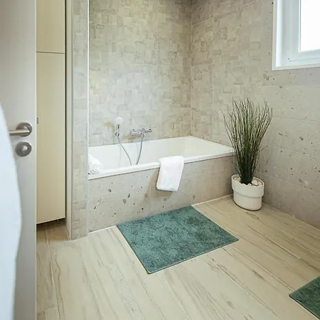 Evasion Nature Au Coeur Des Vignobles Avec - Fr-1-489-507